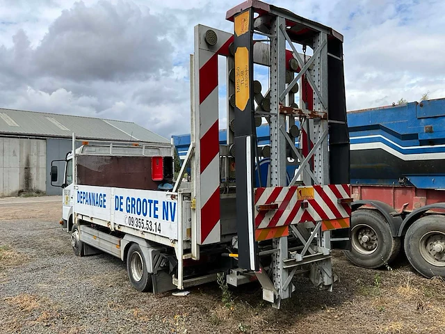 2001 mercedes-benz atego signalisatie vrachtwagen - afbeelding 23 van  27