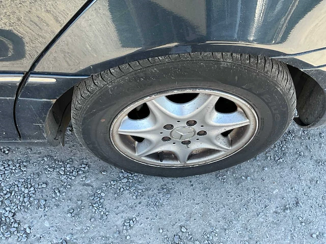 2001 mercedes-benz c200 - afbeelding 2 van  26