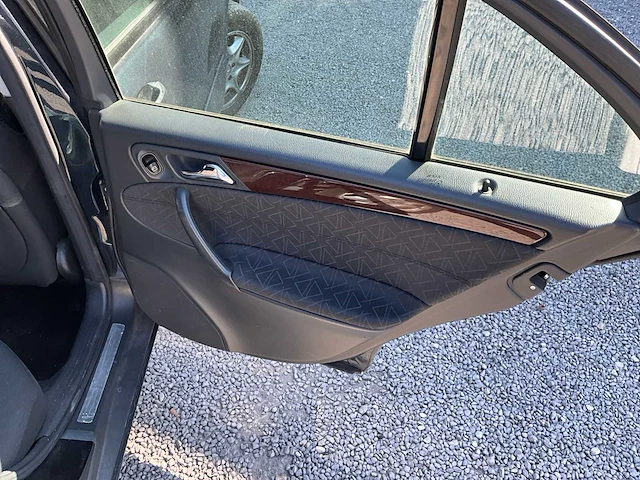 2001 mercedes-benz c200 - afbeelding 7 van  26