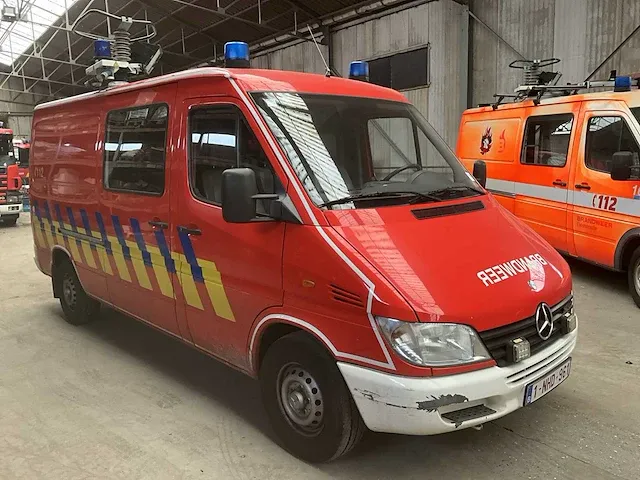 2001 mercedes-benz sprinter 313 cdi -d-1.7 brandweerwagen / snelle hulp wagen - afbeelding 12 van  25