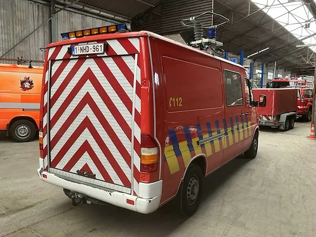 2001 mercedes-benz sprinter 313 cdi -d-1.7 brandweerwagen / snelle hulp wagen - afbeelding 19 van  25