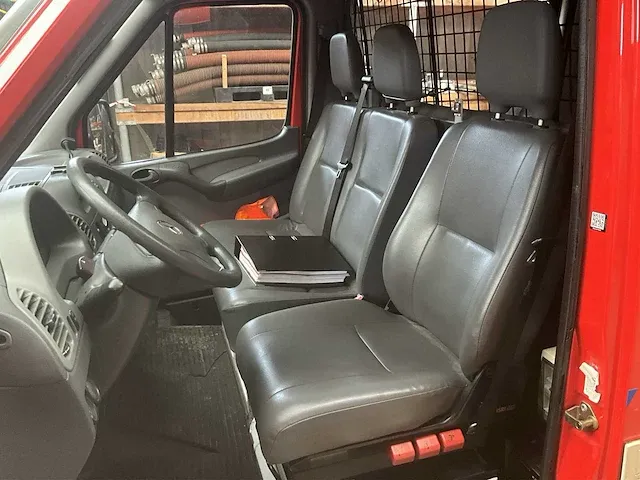 2001 mercedes-benz sprinter 313 cdi -d-1.7 brandweerwagen / snelle hulp wagen - afbeelding 24 van  25
