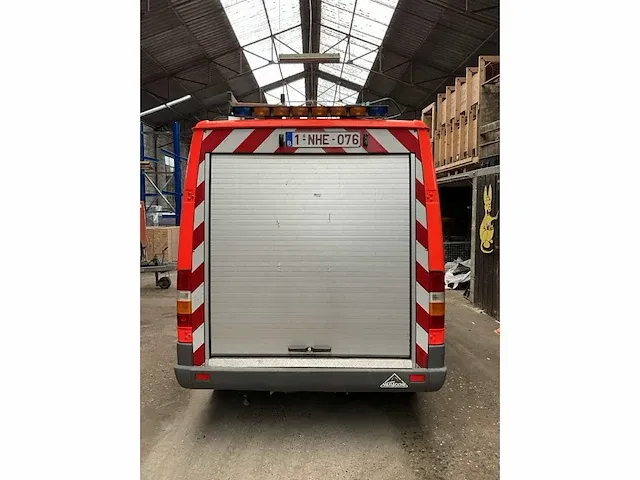 2001 mercedes-benz sprinter 313 cdi-d brandweerwagen / snelle hulp wagen - afbeelding 4 van  28