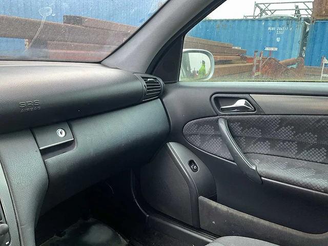 2001 mercedes c180 - afbeelding 11 van  30