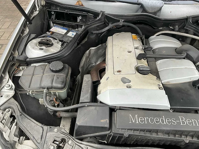 2001 mercedes c180 - afbeelding 18 van  30