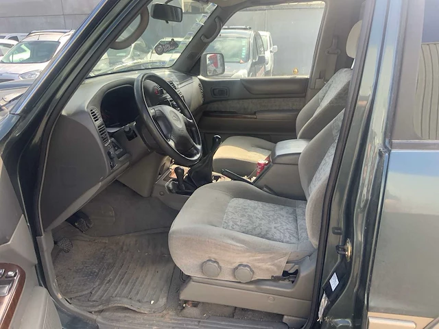 2001 nissan patrol gr bedrijfswagen - afbeelding 10 van  25