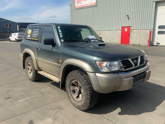 2001 nissan patrol gr bedrijfswagen - afbeelding 3 van  25