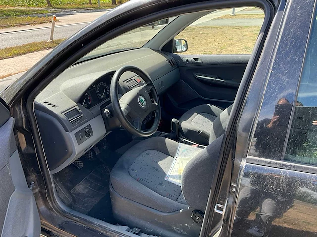2001 skoda fabia personenauto - afbeelding 19 van  34
