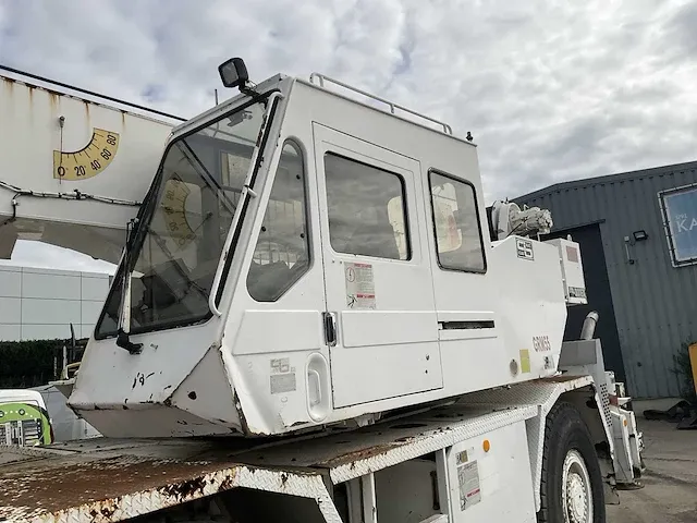 2001 tadano tr-300e-3-00101 telescoopkraan - afbeelding 11 van  38