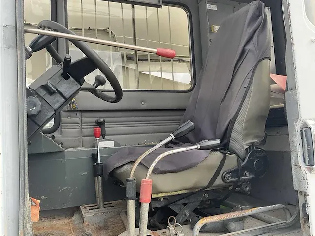 2001 tadano tr-300e-3-00101 telescoopkraan - afbeelding 13 van  38