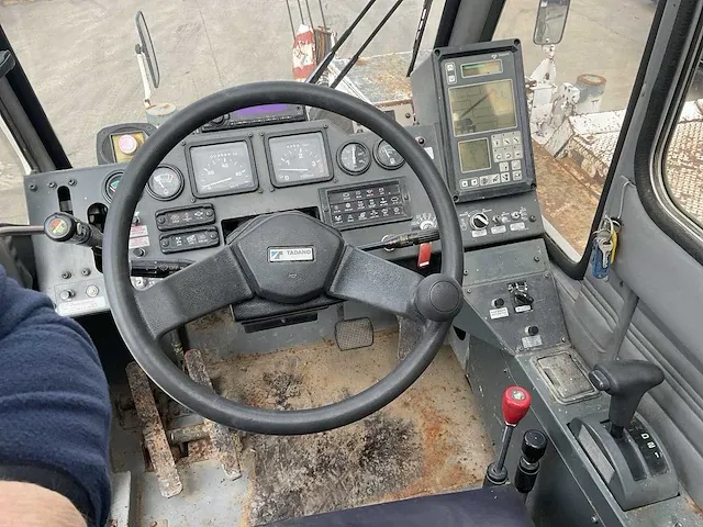 2001 tadano tr-300e-3-00101 telescoopkraan - afbeelding 14 van  38