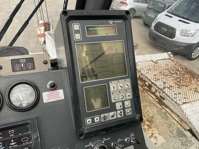 2001 tadano tr-300e-3-00101 telescoopkraan - afbeelding 16 van  38