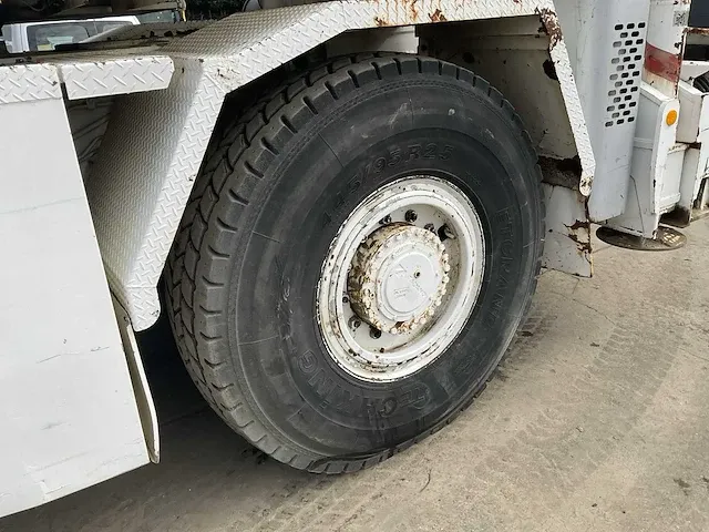 2001 tadano tr-300e-3-00101 telescoopkraan - afbeelding 20 van  38