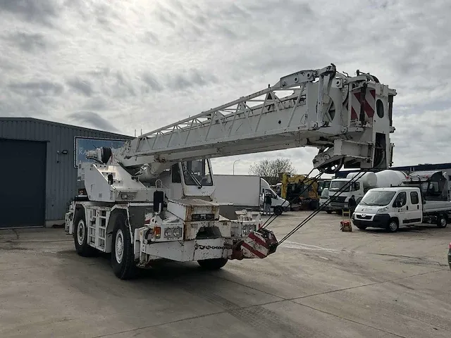2001 tadano tr-300e-3-00101 telescoopkraan - afbeelding 38 van  38