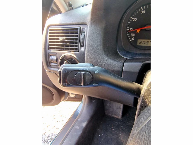 2001 volkswagen golf 4 1.8t 20v - afbeelding 4 van  24