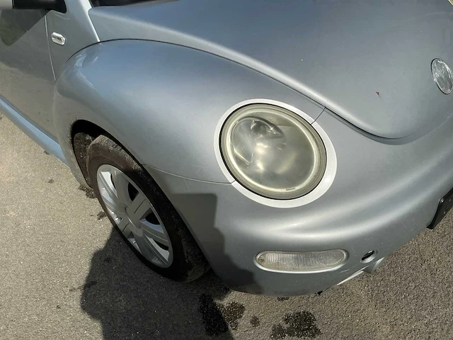 2001 volkswagen new beetle personenauto - afbeelding 15 van  35