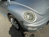 2001 volkswagen new beetle personenauto - afbeelding 15 van  35