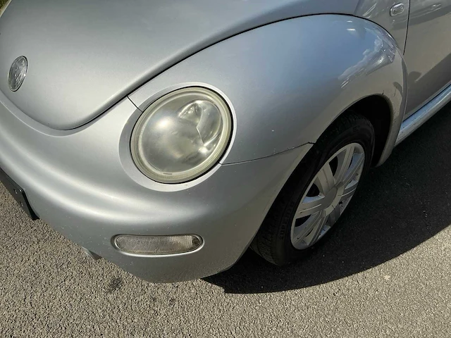 2001 volkswagen new beetle personenauto - afbeelding 16 van  35