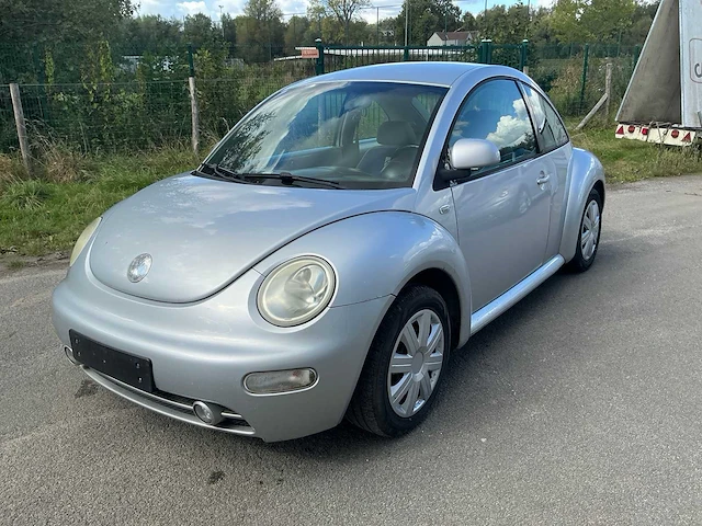 2001 volkswagen new beetle personenauto - afbeelding 1 van  35