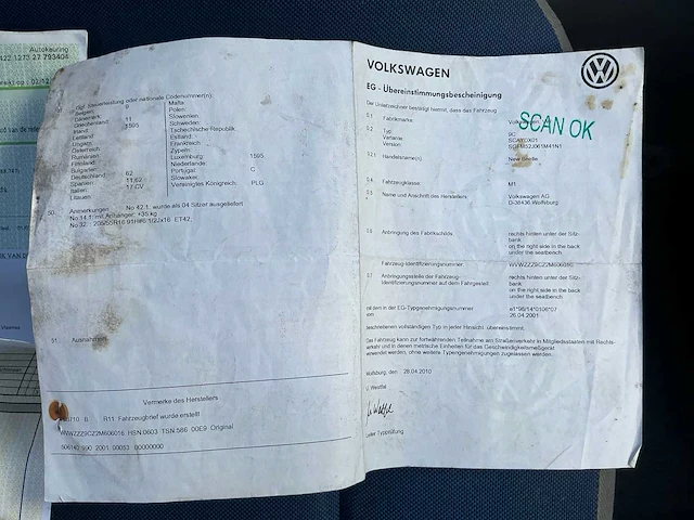 2001 volkswagen new beetle personenauto - afbeelding 33 van  35