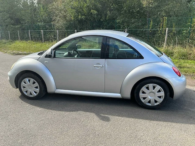 2001 volkswagen new beetle personenauto - afbeelding 5 van  35
