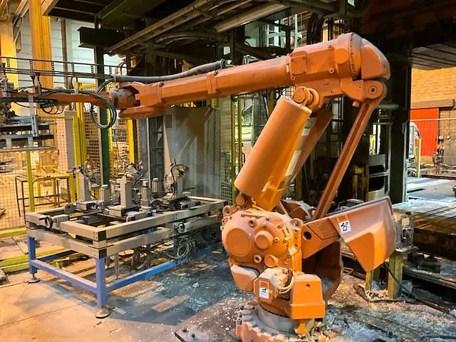 2002 abb robotics products ab irb6400rm20 uitnamerobot - afbeelding 1 van  12