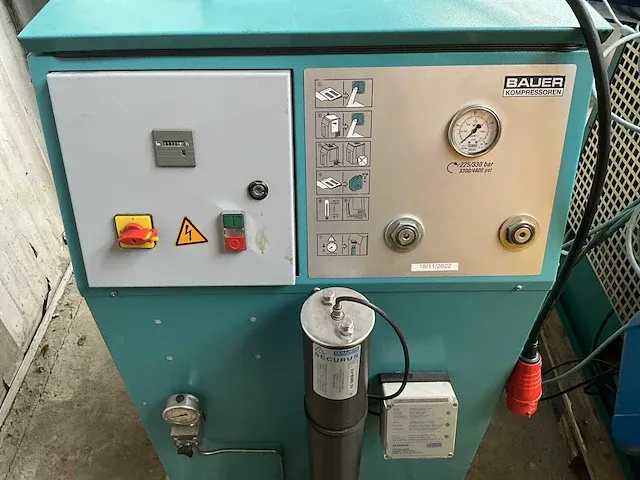 2002 bauer mv120-5.5-2 ademlucht compressor - afbeelding 1 van  6