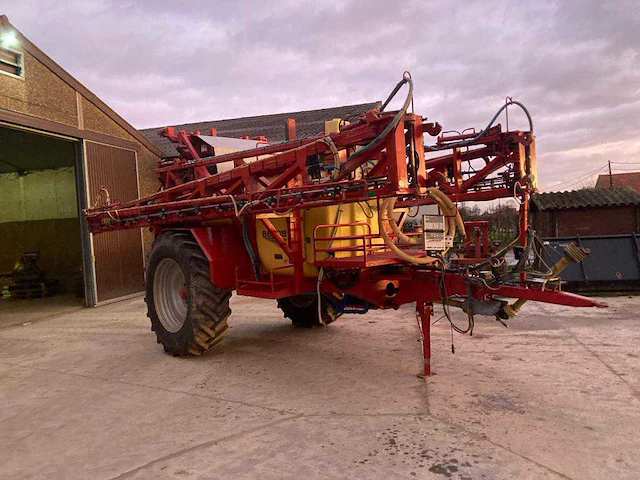 2002 beyne plk40-3500 veldspuit - afbeelding 11 van  18