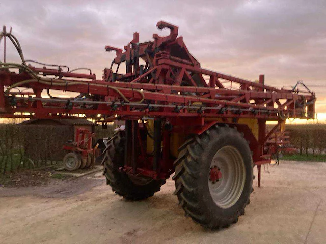 2002 beyne plk40-3500 veldspuit - afbeelding 12 van  18