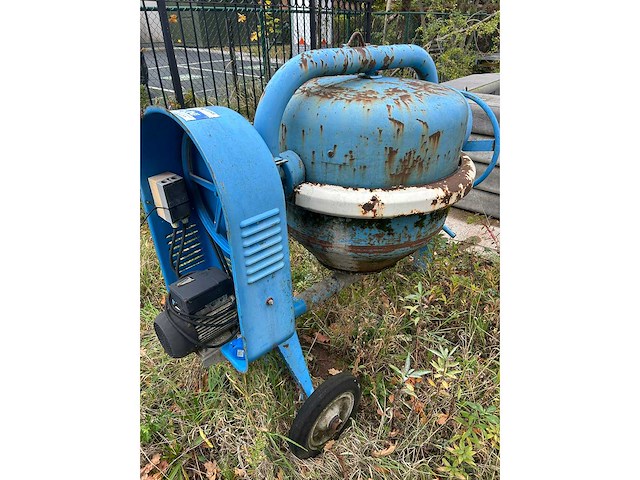 2002 bouwmat b35l betonmolen - afbeelding 4 van  7