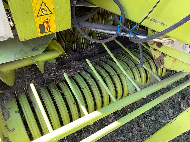 2002 claas rollant 225 roto cut balenpers - afbeelding 12 van  26