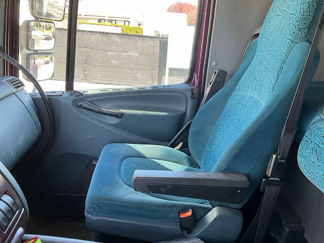 2002 daf cf 65.250 vrachtwagen - afbeelding 9 van  29