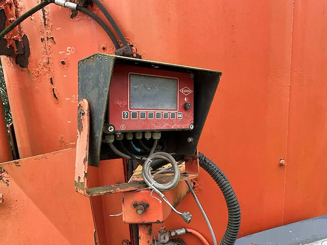 2002 kuhn euromix i - 870 voermengwagen - afbeelding 2 van  18