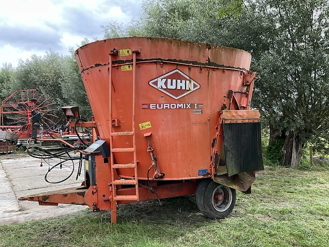 2002 kuhn euromix i - 870 voermengwagen - afbeelding 13 van  18