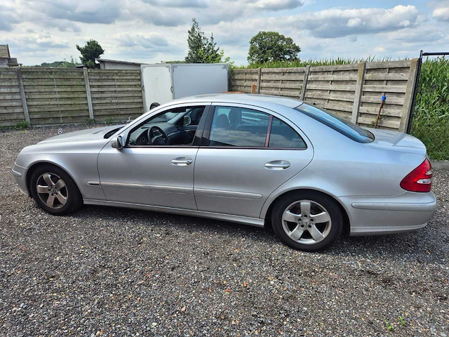 2002 mercedes-benz e220cdi personenauto - afbeelding 22 van  23