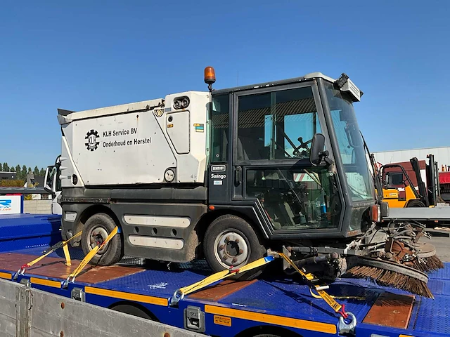 2002 nido swingo 225 schoonmaakwagen - afbeelding 12 van  45