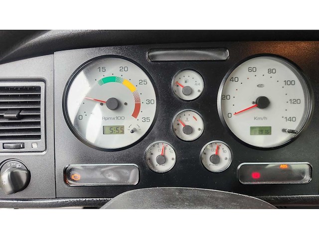 2002 nissan atleon - afbeelding 17 van  37