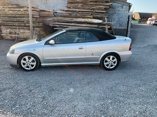 2002 opel astra - cabriolet - afbeelding 12 van  18