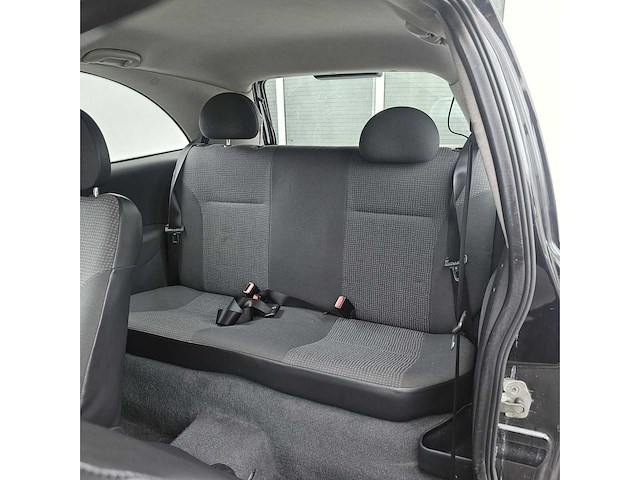 2002 opel corsa personenauto - afbeelding 6 van  31