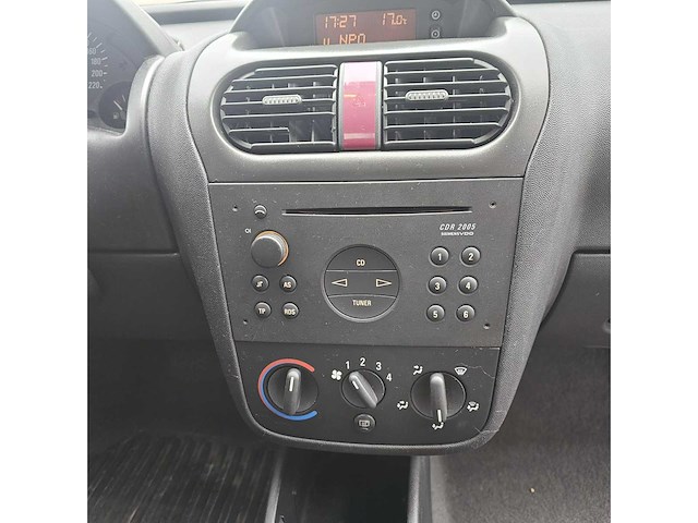 2002 opel corsa personenauto - afbeelding 11 van  31