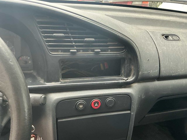 2002 peugeot partner - afbeelding 6 van  39