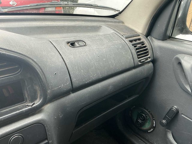 2002 peugeot partner - afbeelding 8 van  39