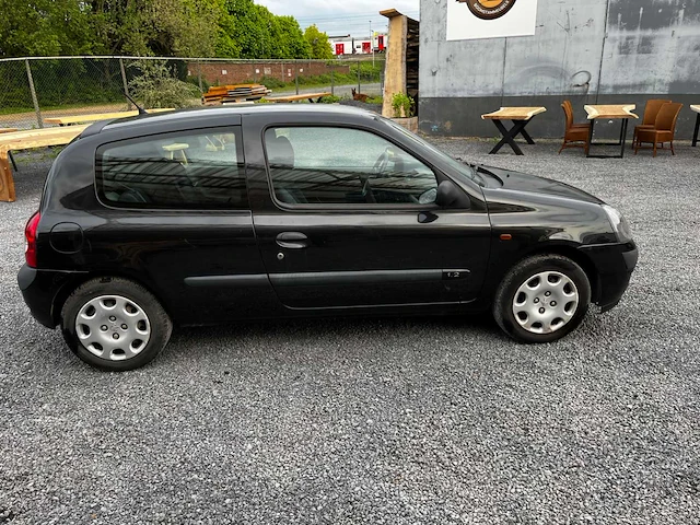 2002 renault clio - car 1.2 benzine - afbeelding 13 van  14
