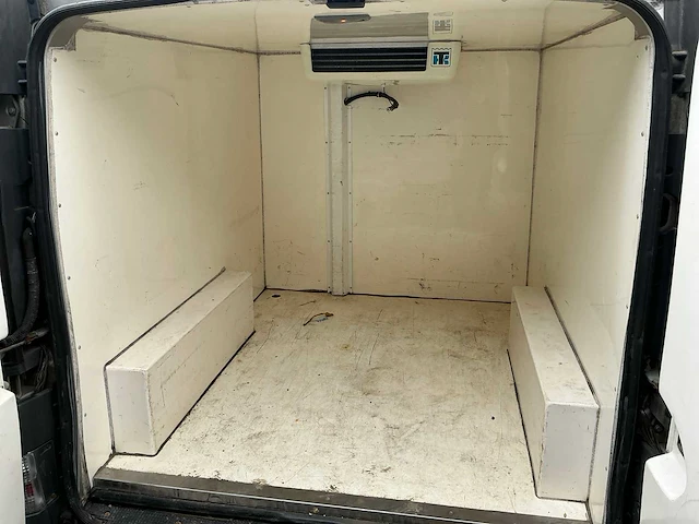2002 renault trafic dci 100 bedrijfswagen koeltransport - afbeelding 13 van  23