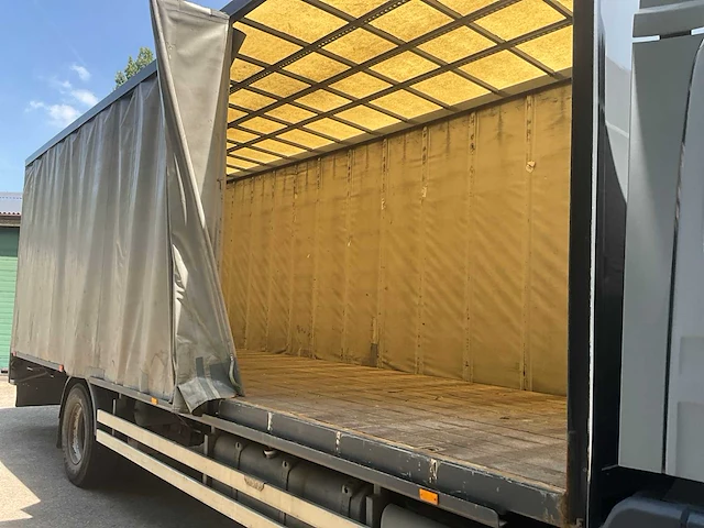 2002 scania 94d-260 automaat schuifzeilen - afbeelding 44 van  61