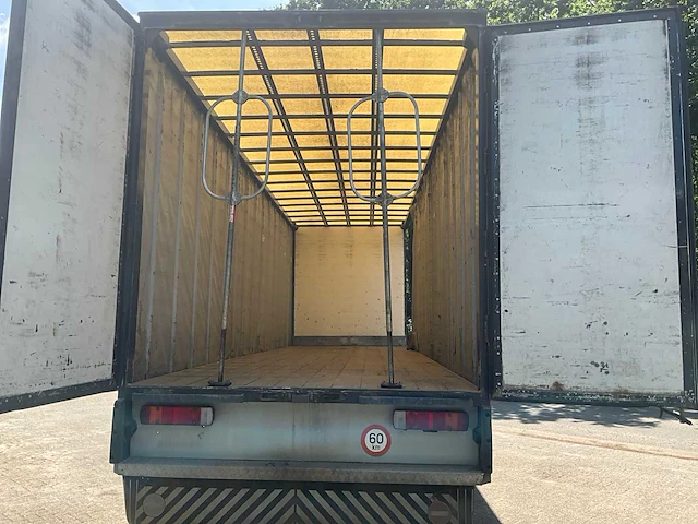 2002 scania 94d-260 automaat schuifzeilen - afbeelding 48 van  61