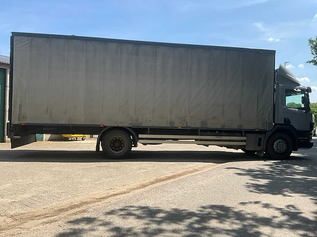 2002 scania 94d-260 automaat schuifzeilen - afbeelding 56 van  61