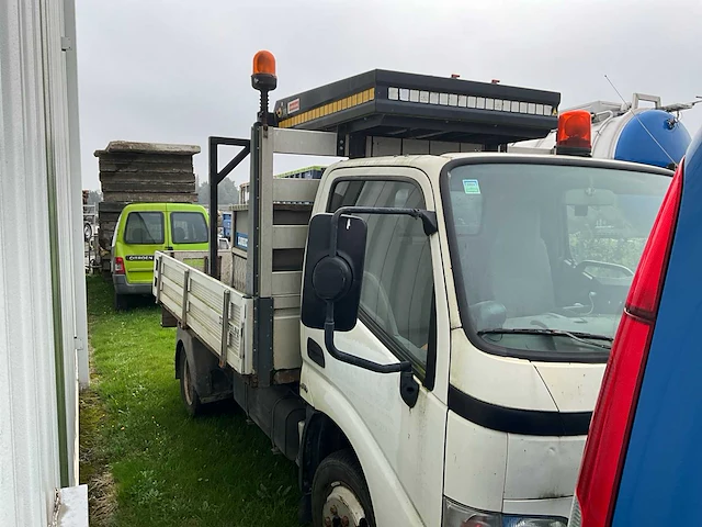 2002 toyota dyna bedrijfswagen - afbeelding 3 van  9