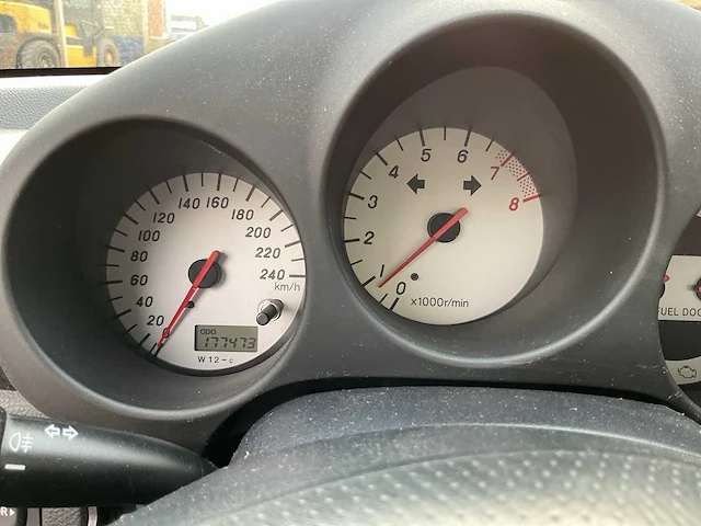 2002 toyota mr2 personenauto - afbeelding 10 van  22
