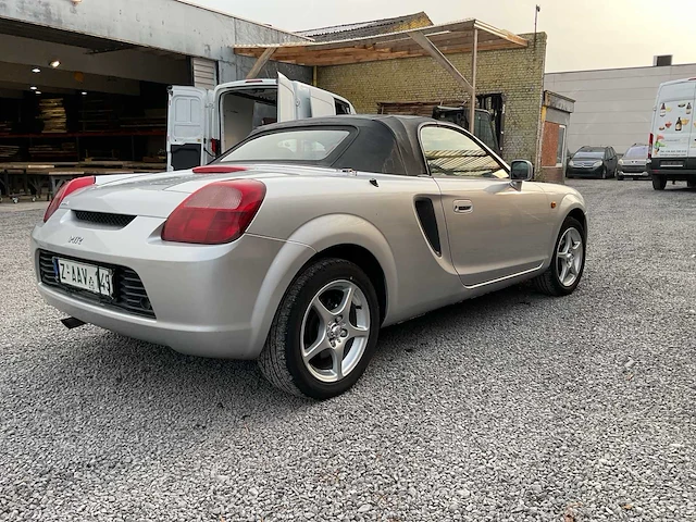2002 toyota mr2 personenauto - afbeelding 18 van  22